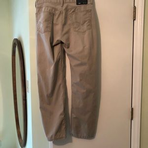 Levi’s pants